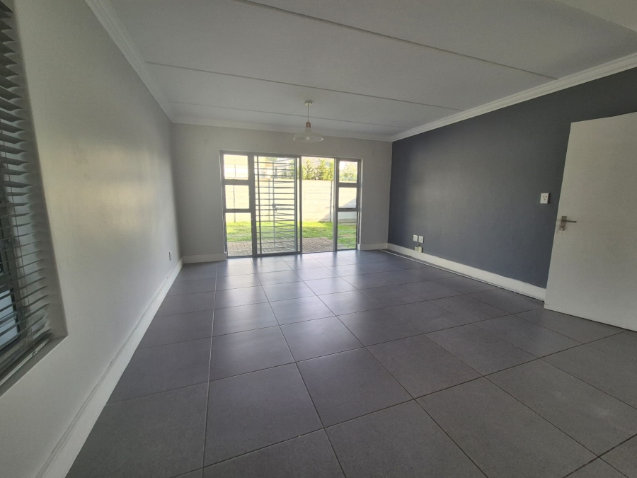 To Let 3 Bedroom Property for Rent in Langeberg Heights Western Cape